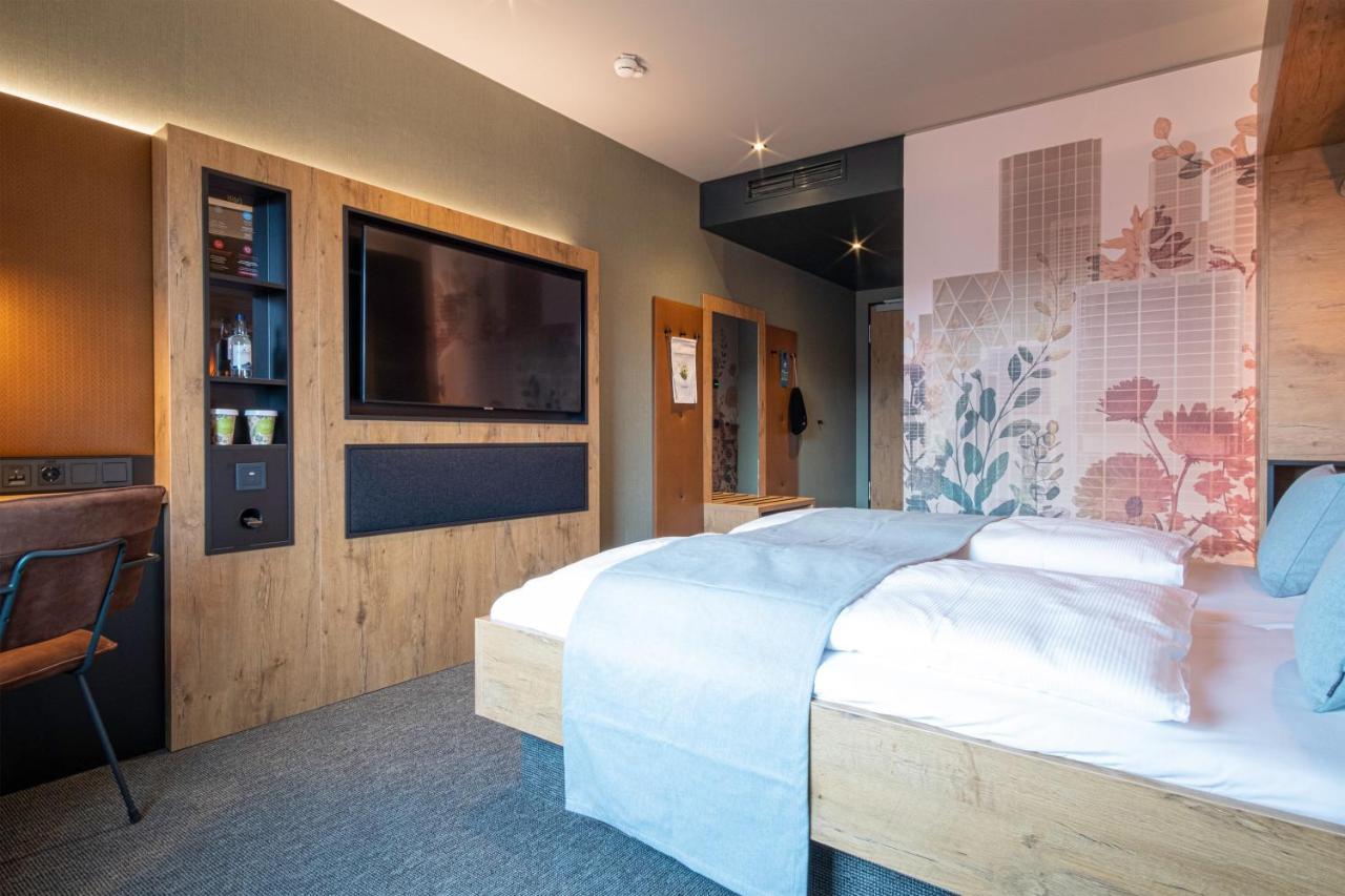 Riku Hotel Reutlingen Ngoại thất bức ảnh
