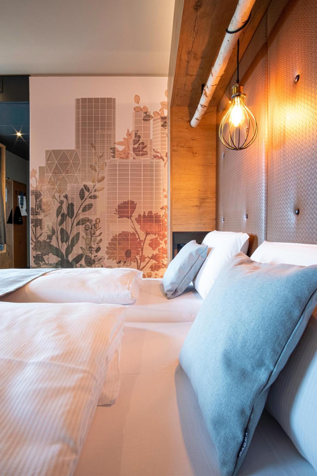 Riku Hotel Reutlingen Ngoại thất bức ảnh